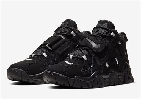 nike air barrage mid black price